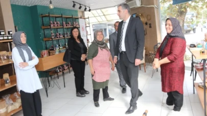 Kaymakam Kılıç Hünerli Eller Kadın Kooperatifini ziyaret etti