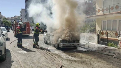 LPG'li otomobil yangında küle döndü