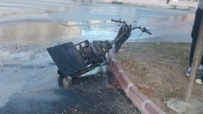 Merzifon'da servis motosikleti alev aldı