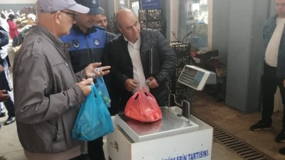 Pazar yerinde ölçü ve tartı aletleri denetimi yapıldı