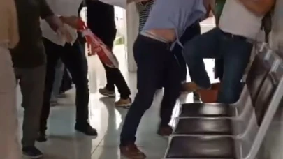 Sağlık ocağını basıp doktorları darp ettiler