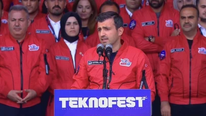 Selçuk Bayraktar: "Bugüne kadar düzenlenen 9 TEKNOFEST'te 2 milyon gencimiz projeleriyle yarıştı"