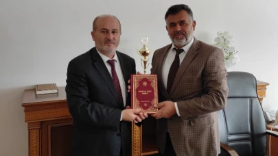 Suluova  İlçe Müftüsü Sıtkı Kaya, İmam-Hatipliler Haftası'nı kutladı