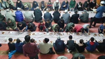 Suluova Saraçoğlu Camii'nde 'Sabah Namazı' Buluşması Düzenlendi