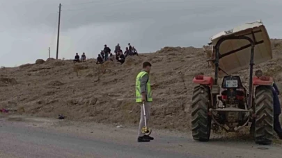 Sürüklenen traktörden düşen sürücü hayatını kaybetti