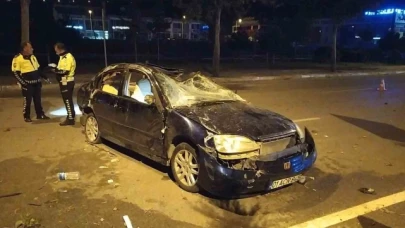 Takla atan otomobil karşı şeride geçti: 3 yaralı