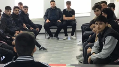 Ülkücü Gençlik Seminerlerine Devam Ediyor