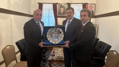 Vekil İpek, Geleneksel Türk El Sanatları Merkezi'ni ziyaret etti
