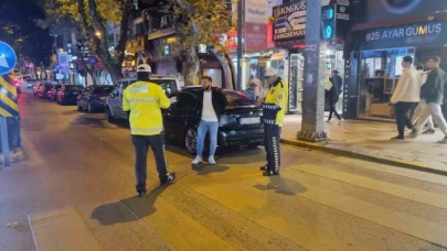 Yüksek sesle müzik dinleyen araçlar, cezadan kaçamadı