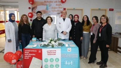 Amasya'da "Akılcı İlaç ve Antibiyotik" kullanımı standı kuruldu