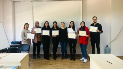 Amasya'da Güvenli Annelik Hizmet İçi Eğitimi Verildi