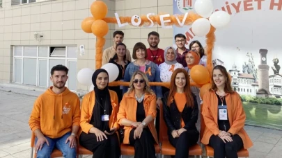 Amasya’da İpekköy Yerleşkesi Turuncu Renklerle Donatıldı