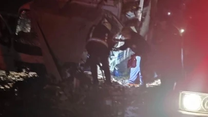 Düğün dönüsü feci kaza: 2 kuzen öldü, arkadaşları ağır yaralandı