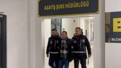 Eski eşini yemek yerken öldüren zanlı tutuklandı