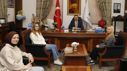 Geleceğin yöneticileri Başkan Kargı ile bir araya  geldi