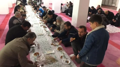 Gençler Sabahın Seherinde Camide Buluştu