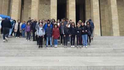 Gümüşhacıköy'lü öğrenciler Anıtkabir'i ziyaret etti