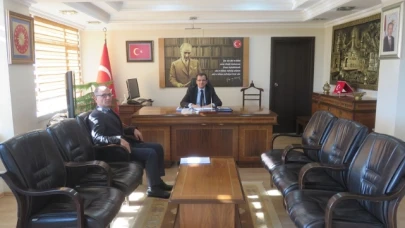 Merzifon Yeni Emniyet Müdüründen Kaymakam Güldoğan'a ziyaret