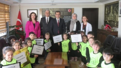 Miniklerden Kaymakam Güldoğan'a ziyaret