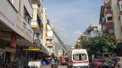 Ocakta unutulan yemek yangına neden oldu