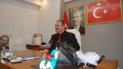 "Öğretmenlerimizi seviyor ve sayıyoruz"