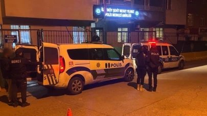 Polise direnen kadının üzerinden tabanca çıktı