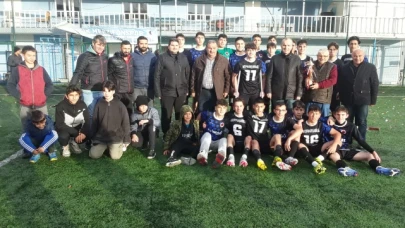 Şampiyon kupasını aldı