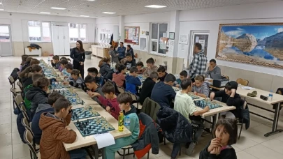 Ülkü Ortaokulu şampiyonluğu kimseye kaptırmadı.