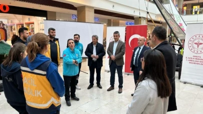 Acil Sağlık Hizmetleri Haftası etkinlikleri bilgilendirme standı kuruldu