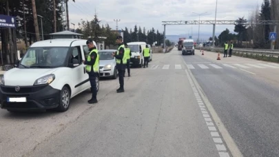 Amasya'da bir ayda 138 araç ve 28 sürücü trafikten men edildi