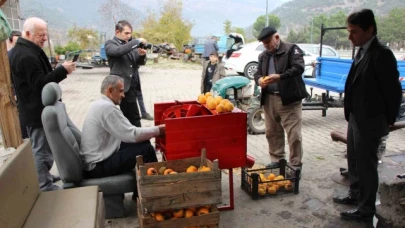 Amasyalı Tamirci Çamaşır makinesini hurma soyma makinesine dönüştürdü