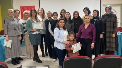 Anne Sütü ve Emzirme Danışmanlığı Uygulayıcı Eğitimi Verildi