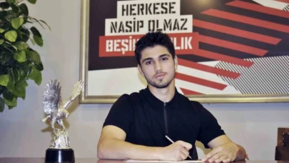 Beşiktaş, genç futbolcuları ile profesyonel sözleşme imzaladı