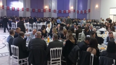 CHP'LİLER BİRLİK ve DAYANIŞMA YEMEĞİNDE BİR ARAYA GELDİ