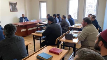 Din Görevlilerine Yönelik Mesleki Eğitim Kursları Devam Ediyor