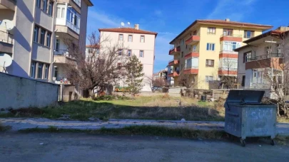 Epilepsi hastası genç boş arazide ölü bulundu