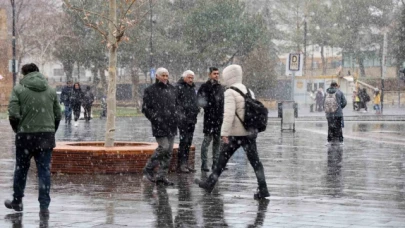 Hasretle beklenen kar geldi