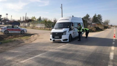 Jandarma Ekiplerinden “Kış Lastiği” Denetimi