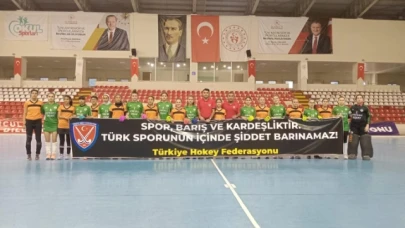 Kadınlar Salon Hokeyi başladı