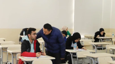 Kurt’tan Uzaktan Eğitim Sınavları İçin Gelen Öğrencilere Ziyaret