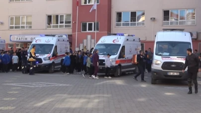 Ortaokulda gıda zehirlenmesi şüphesi: 9 öğrenci hastanelik oldu