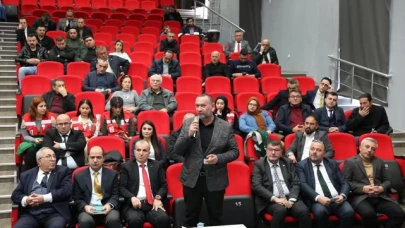 Rakiplerini eleştirdi, merak edileni sordu!