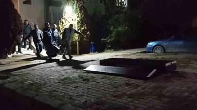 Tartıştığı arkadaşını bıçaklayarak öldürdü