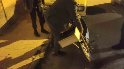 Yakalanacaklarını anlayınca çaldıkları motosikleti bırakıp kaçtılar