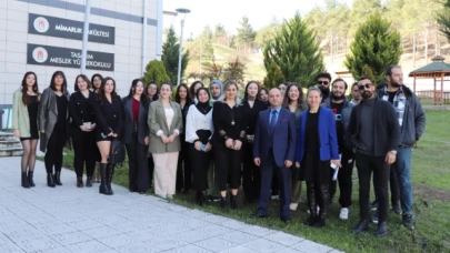 “Aklın Görevi Bu Mesajları Okumaktır”