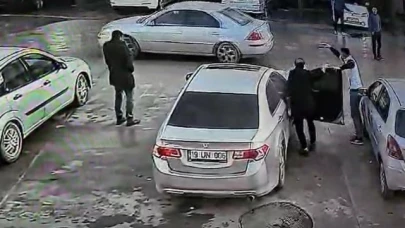 Benzin istasyonundaki saldırı anı güvenlik kamerasına yansıdı