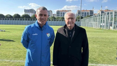 Bursaspor'un yeni teknik direktörü Ümit Şengül oldu