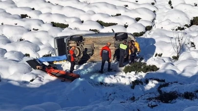 Buzda kayan otomobil çay bahçesine uçtu: 1 ölü