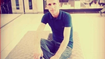 Çatıdan düşen adam hayatını kaybetti