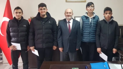 Dereceye Giren Öğrenciler Ödüllendirildi